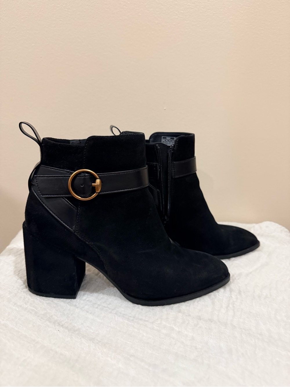 Vionic Black Suede Ankle Booties with Gold Ring Accent